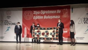 Milli Eğitim Bakanı Ziya Selçuk, öğretmenlerle buluştu
