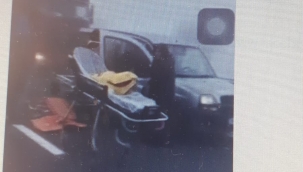 YOĞUN SİS TRAFİK KAZASINA NEDEN OLDU 