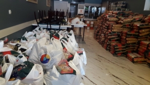 IĞDIR TİCARET BORSASI İHTİYAÇ SAHİPLERİNE 850 GIDA KOLİSİ DAĞITT