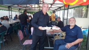 Iğdır'da Hz. Hüseyin'in şehit edilişinin 3. Günü nedeniyle yemek verildi.