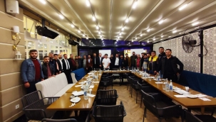 Ercan Ödül Iğdır İlinde serbest veteriner hekimlerle buluştu.