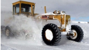 ÖZEL İDAREDEN KARLA MÜCADELE