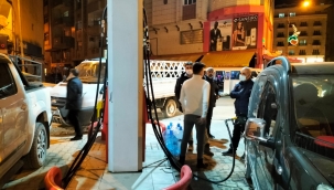 IĞDIR'DA AKARYAKIT KUYRUĞU