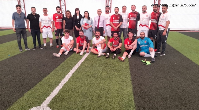Araz Doğa Sporları ve Kültür Kulübü Azerbaycan'ın 104. Kurtuluşunu kutladı