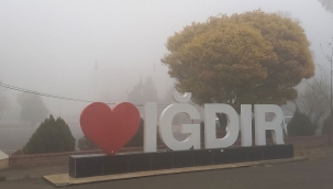  Iğdır'da yoğun sis ile kaplandı
