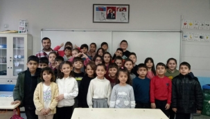 VELİLER OKUYOR ,ÇOCUKLAR KAZANIYOR