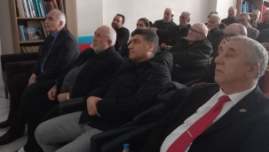  IĞDIR'DA DEPREMDE HAYATINI KAYBEDENLER İLE HOCALI SOYKIRIMI ŞEHİTLERİ ANILDI      