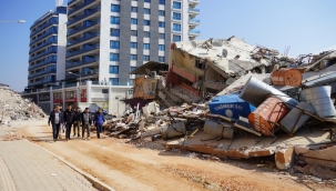 Vali Sarıibrahim, Deprem Bölgesinde Çalışmaları Yerinde İnceledi