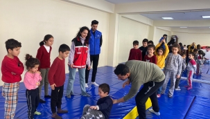 Depremzede Çocuklara Yönelik Psikolojik Destek 