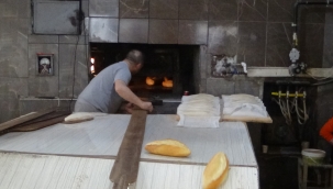 Iğdır'da 200 gram ekmeğin fiyatı 4 lira 50 kuruş oldu.