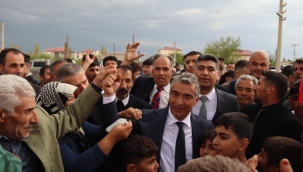 CANTÜRK ALAGÖZ'DEN EMEK MAHALLESİNE ÇOCUK PARKI SÖZÜ