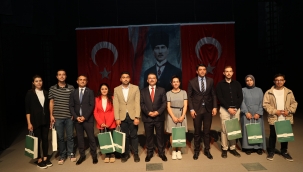 Vali Ercan Turan, Iğdır'a yeni atanan öğretmenlerle bir araya geldi.