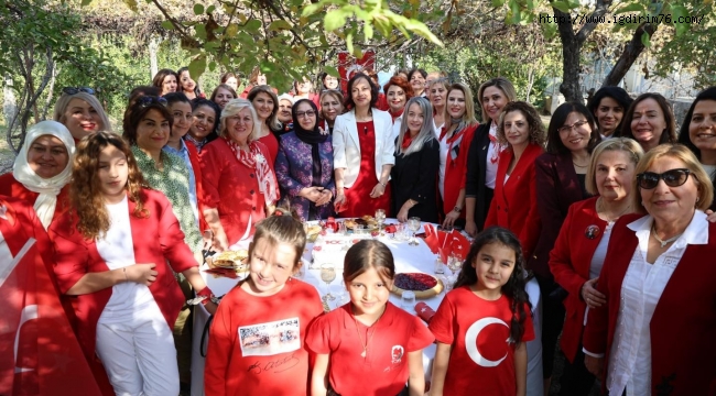 Türk Kadınlar Birliği Iğdır Şubesi'nden Cumhuriyet Bayramı Kutlaması