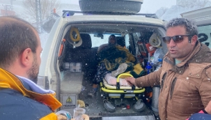 DOĞUM YAPAN KADIN İÇİN ÖZEL İDARE EKİPLERİ YOL AÇTI