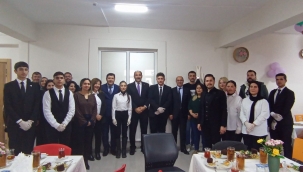 İl Milli Eğitim Müdürü Aziz GÜN Turizm Lisesi Öğretmen ve Öğrencilerinin hazırladığı ''NE GÜZEL GÜNSÜN, KADINLAR GÜLSÜN' 'Sosyal Sorumluluk Projesine Katıldı. 