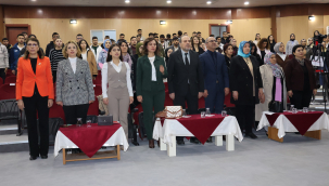 Iğdır'da 8 Mart Dünya Kadınlar Günü Paneli Düzenlendi      