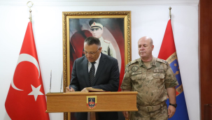 Rektör Gürel'den Iğdır İl Jandarma Komutanı Tuğgeneral Özden'e Hayırlı Olsun Ziyareti