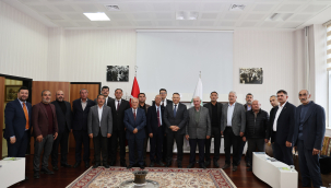 Iğdır'daki Muhtarlardan Rektör Gürel'e Hayırlı Olsun Ziyareti