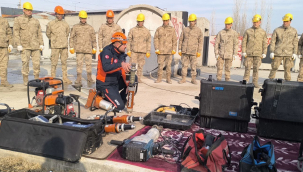 Iğdır'da AFAD Jandarma,Polis Ekiplerine Deprem Eğitimi Veriyor  