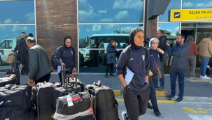 İran Kadın Milli Futbol Takımı Türkiye Üzerinden Ülkelerine Döndü