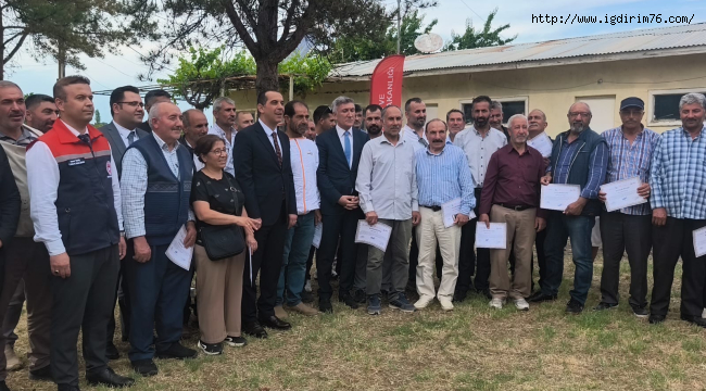 IĞDIR'DA 53 ARICIYA 300 ARILI KOVAN DAĞITILDI