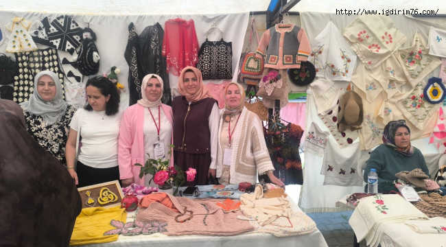 Iğdır'da Hayat Boyu Öğrenme Sergisi Açıldı
