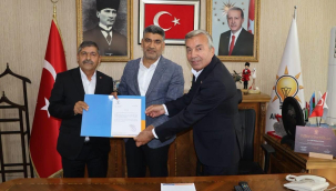 Hoşhaber AK Parti Belde Başkanlığına Mehmet Çiçek Atandı