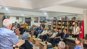 Iğdır'da "Yol Ver Aras" Romanı İçin Anlamlı İmza Günü 