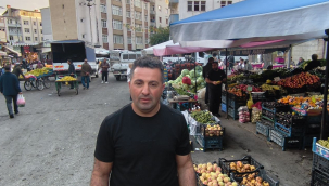 Iğdır'da Manav Ve Üreticiler Belediyeden Şikâyetçi: "Ürünlerimiz Tarlada Ve Römorkta Çürüyor"