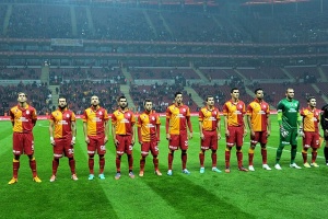 Galatasaray'da taşlar yerinden oynayacak