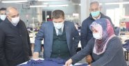  Vali H. Engin Sarıibrahim Tekstil fabrikasını ziyaret etti. 