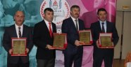  Iğdır "Eğitim ve Öğretimde Yenilikçilik Ödüllünü" aldı. 