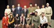 "ÇANAKKALE ZAFERİ" KONULU TİYATRO PROGRAMI DÜZENLENDİ 