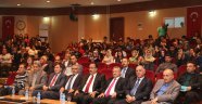 "DÜNYADAKİ KUŞ ÇEŞİTLİLİĞİ" KONULU KONFERANS DÜZENLENDİ 