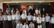 IĞDIR'DA LİSELER ARASI MÜNAZARA YAPILDI 