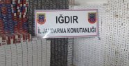 JANDARMA EKİPLERİ IĞDIR DA KAÇAK SİGARA YAKALADI 